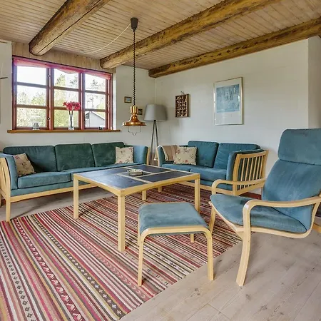 Tatil Evi Three-bedroom Holiday In Hals