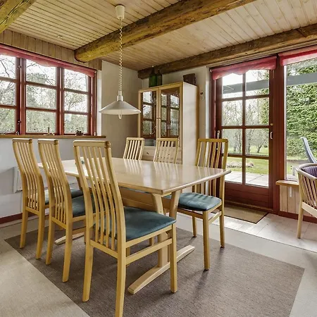 Three-bedroom Holiday In