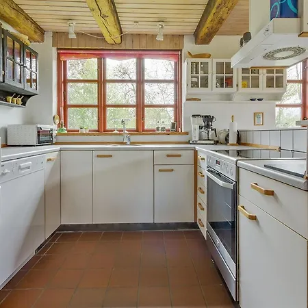 Three-bedroom Holiday In Tatil Evi *