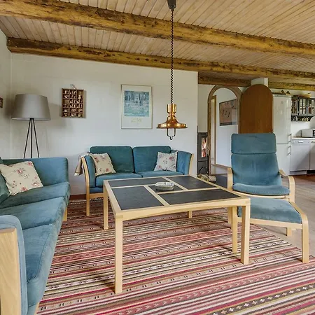 Three-bedroom Holiday In Tatil Evi *